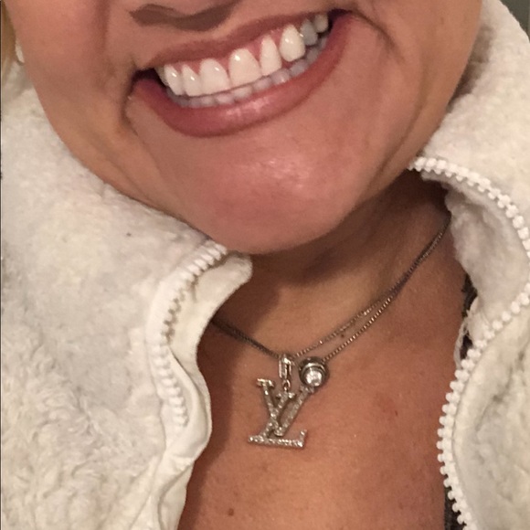 💎STUNNING💎Louis Vuitton Necklace - Picture 6 of 6